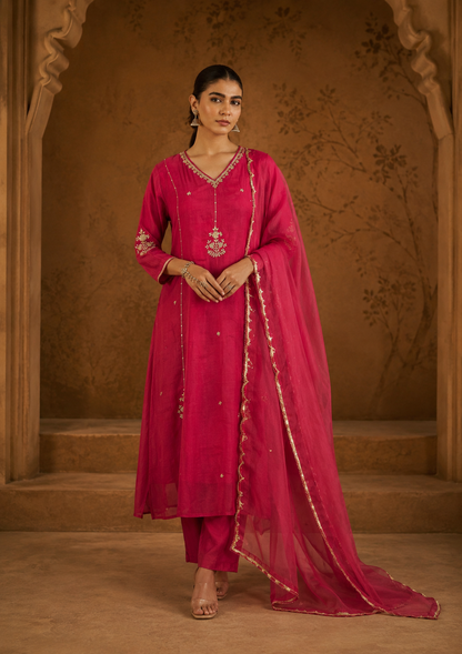 Gulnaar Handcrafted Mul Chanderi Set