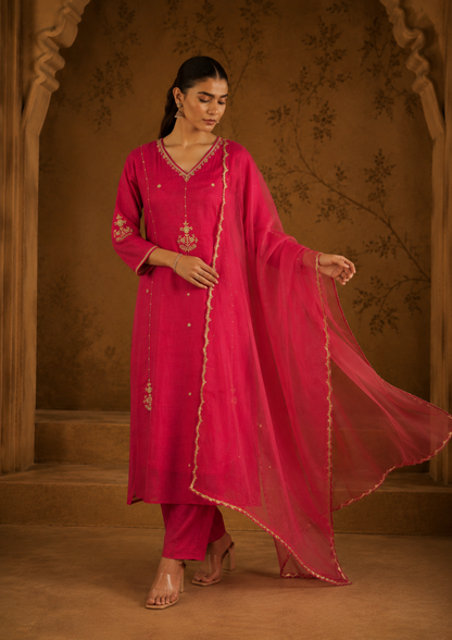 Gulnaar Handcrafted Mul Chanderi Set