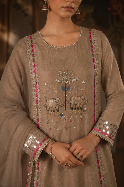 Gajraj Luxe Shimmer Tissue Kurta Set